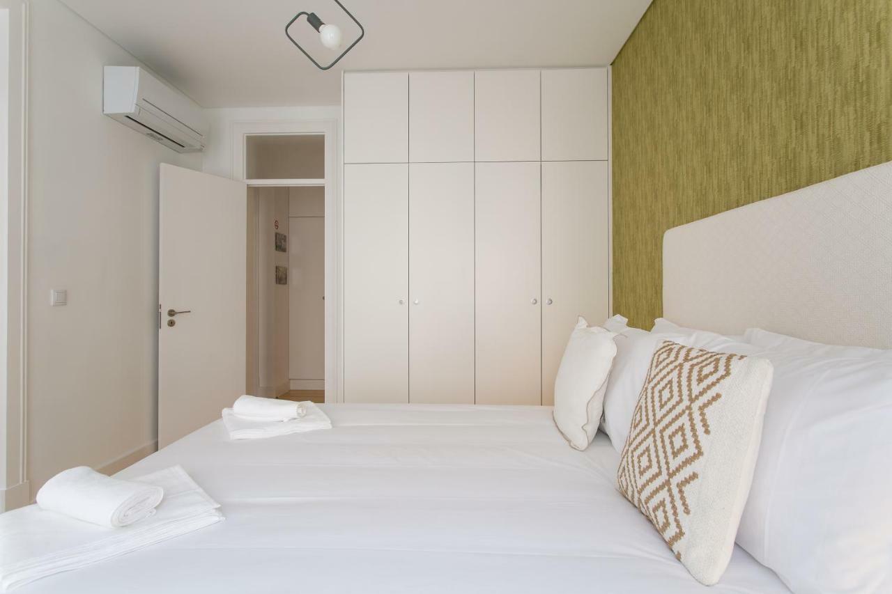 Altido Elegant City Deluxe Apartment & Altido Luxurious 3-Bedroom Apt With Terrace In Intendente Lisboa Exterior foto